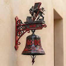EchoRelic – AC/DC Collector Wall Bell i begrenset utgave